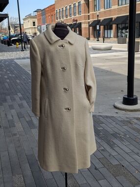 Vintage Women's Wool Coat Hudson's Woodward Shop Winter White